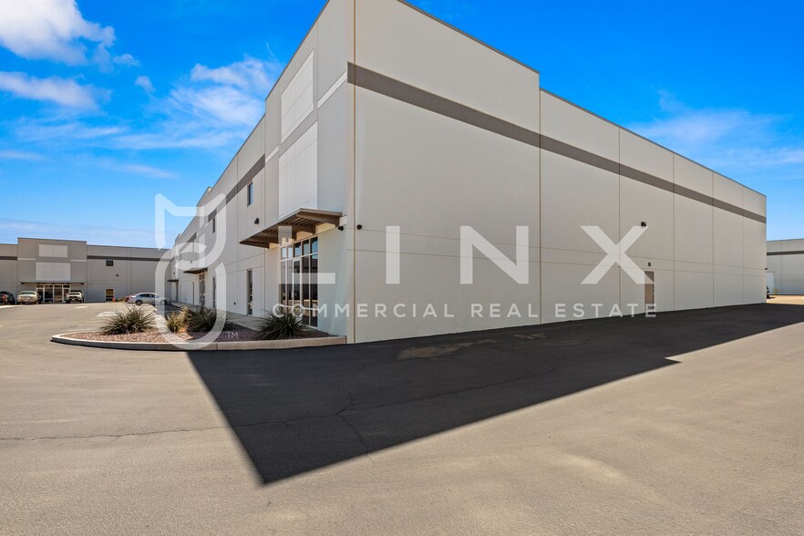 More Photos Of 1212 E Venture Dr, St George Warehouse For Lease