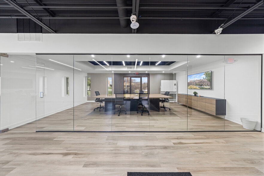 More Photos Of 23936 Industrial Park Dr, Farmington Hills Warehouse For Sale