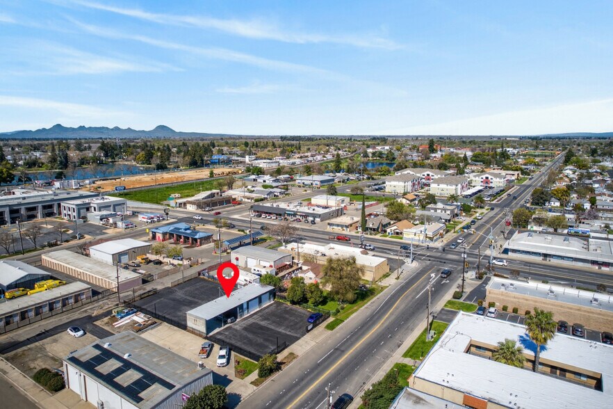 More Photos Of 1110 Ramirez St, Marysville Auto Dealership For Sale