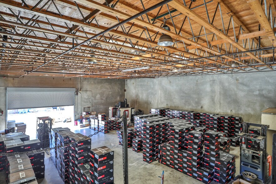 More Photos Of 11930 Goldring Rd, Arcadia Light Distribution For Sale
