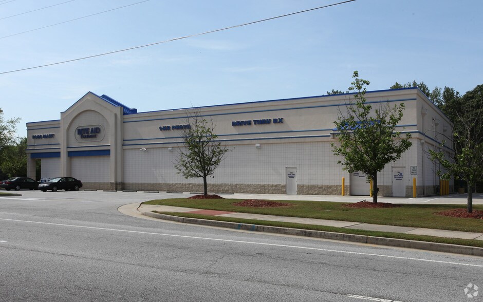 More Photos Of 4101 Five Forks Trickum Rd, Lilburn Drugstore For Lease