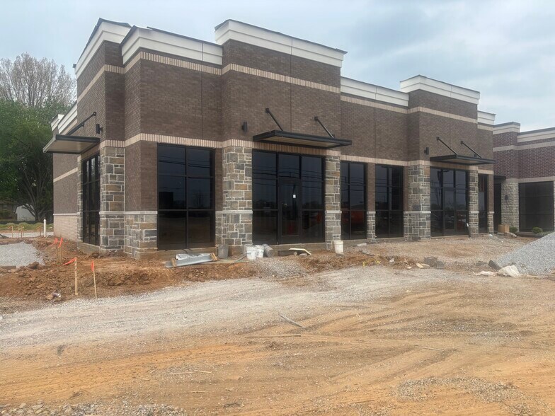 More Photos Of 3416 S Church St, Murfreesboro General Retail For Lease