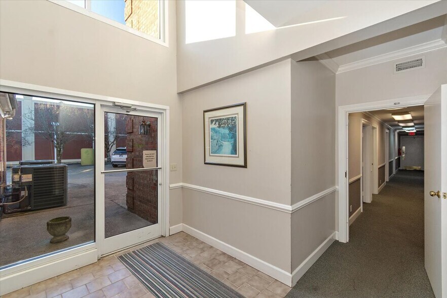 More Photos Of 1980 Old Fort Pky, Murfreesboro Office For Lease