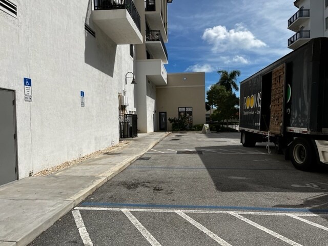 More Photos Of 101 S Federal Hwy, Boynton Beach Apartments For Lease