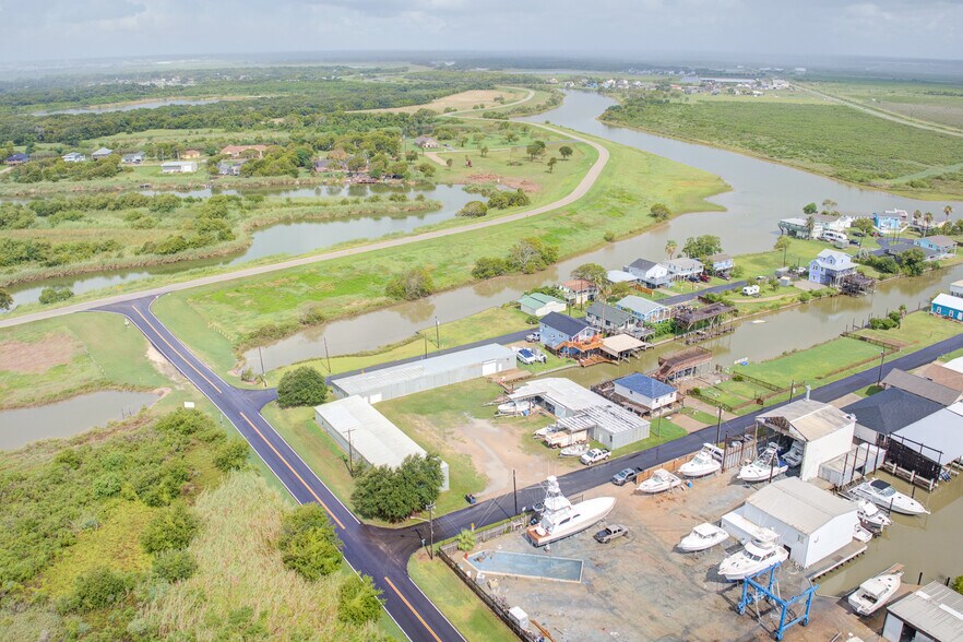 More Photos Of 205 Marine Way, Freeport Self Storage For Sale