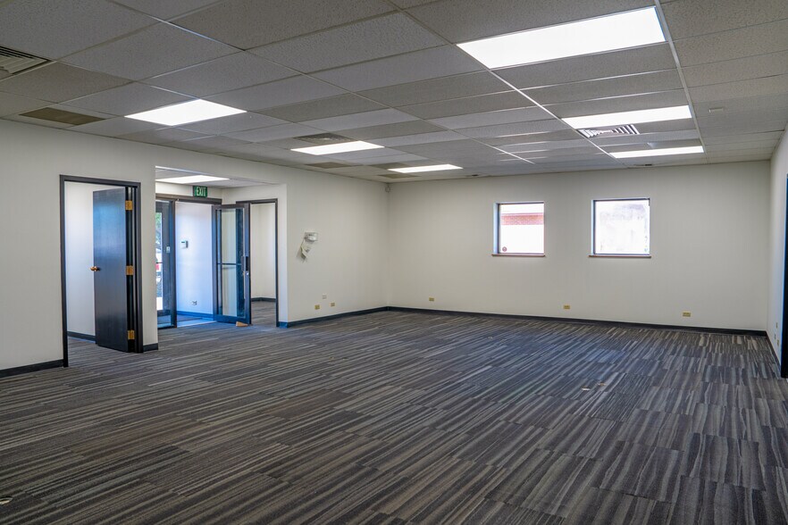More Photos Of 2737 W 2nd Ave, Denver Warehouse For Lease