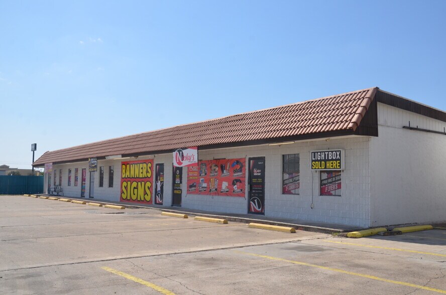 More Photos Of 315 Kings Hwy, Brownsville Storefront For Sale