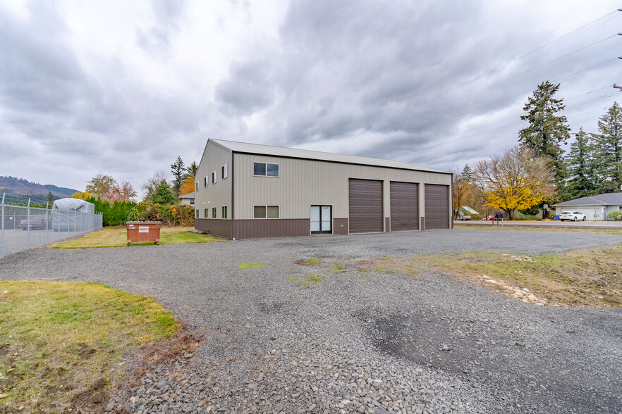 Primary Photo Of 2120 Apple Loop, Lyons Industrial For Sale