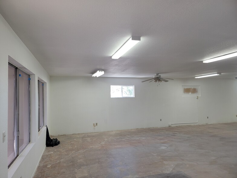 More Photos Of 832 N Main Dr, Apache Junction Freestanding For Sale