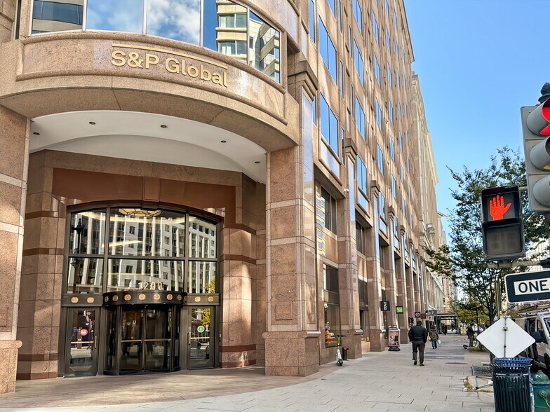 More Photos Of 1200 G St NW, Washington Coworking Space