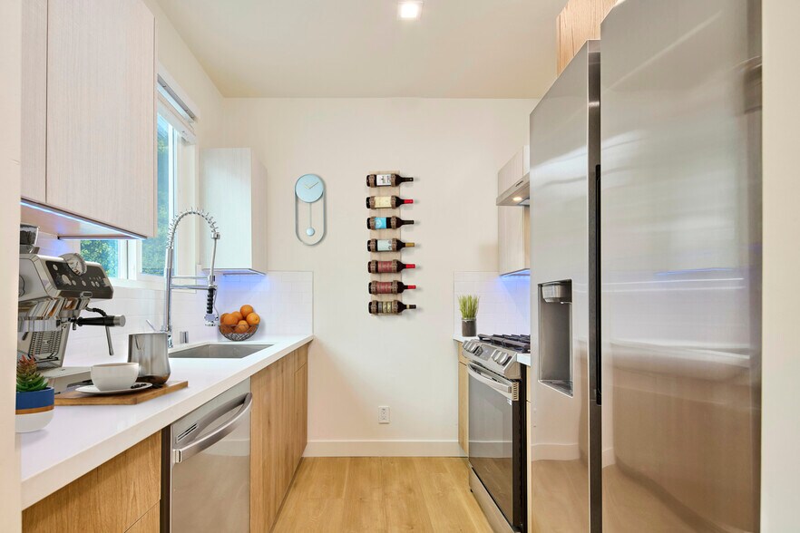 More Photos Of 1047 N Sierra Bonita Ave, West Hollywood Apartments For Sale