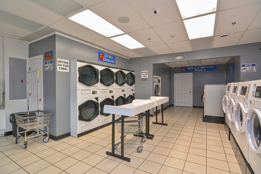 More Photos Of 15-25 Lunenburg St, Fitchburg Storefront Retail Residential For Sale