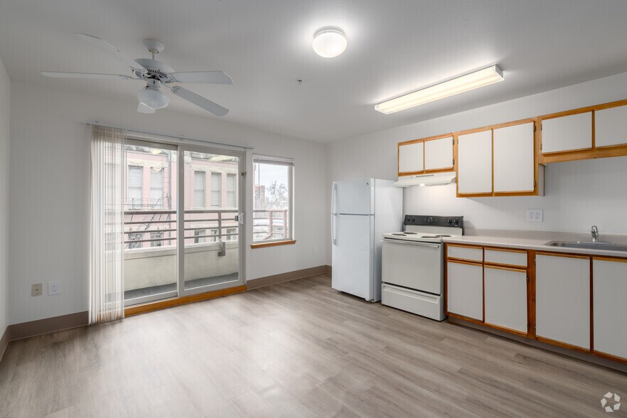 More Photos Of 222 SW Pine St, Portland Apartments For Sale