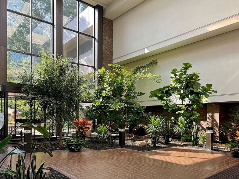 More Photos Of 800 Kinderkamack Rd, Oradell Coworking Space