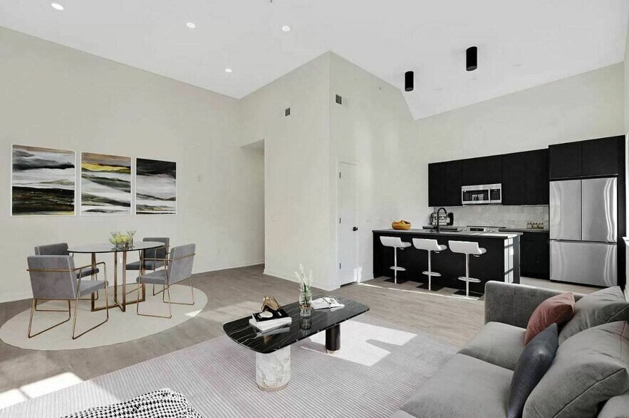 More Photos Of 500 N 13th St, Philadelphia Multifamily For Sale