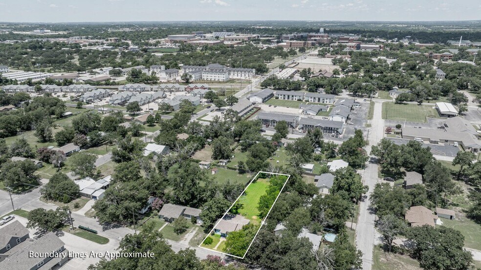 More Photos Of 1425 W Groesbeck St, Stephenville Apartments For Sale