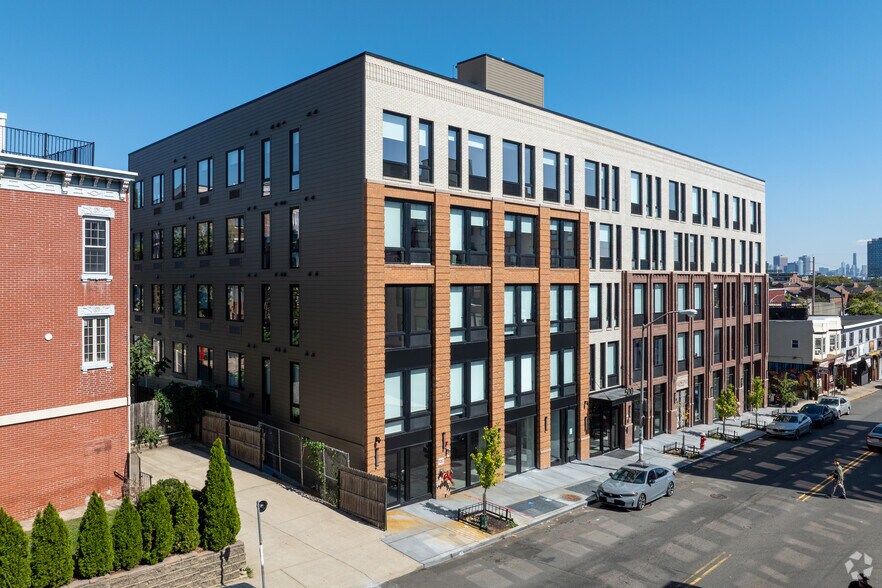 More Photos Of 500 Communipaw Ave, Jersey City Apartments For Lease