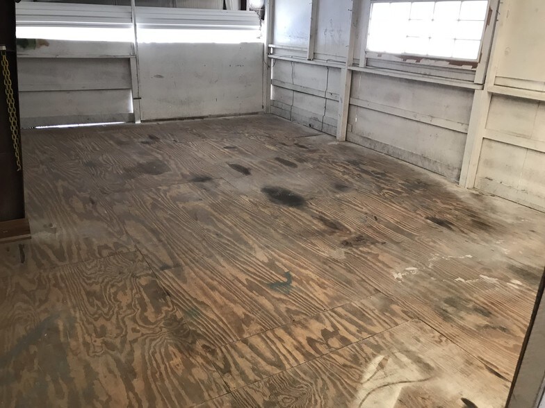 More Photos Of 12433 66th St N, Largo Storefront Retail Office For Sale