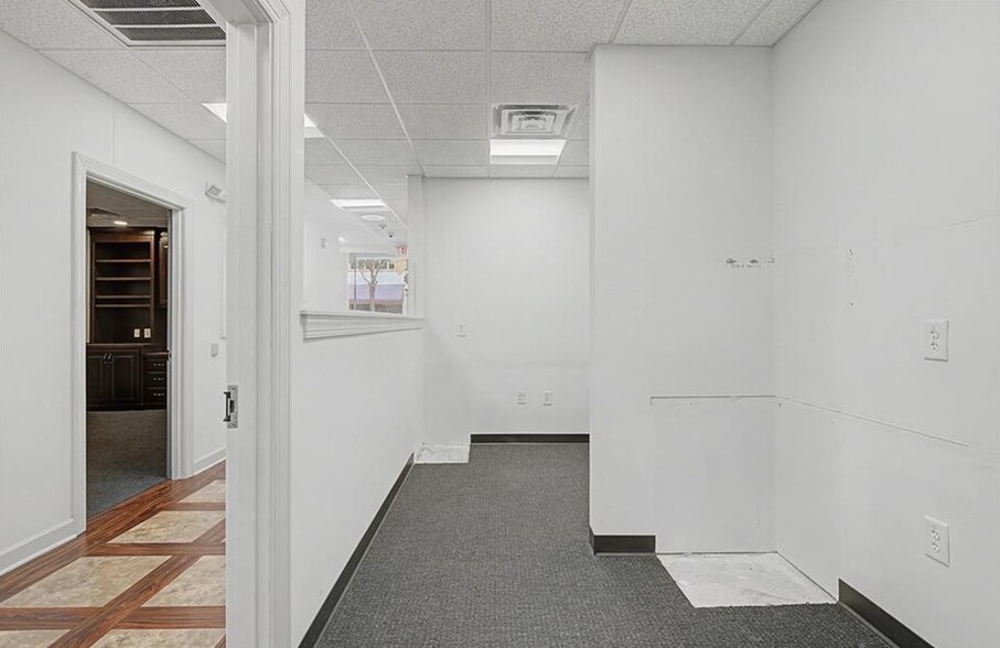 More Photos Of 127 Hay St, Fayetteville Storefront For Sale