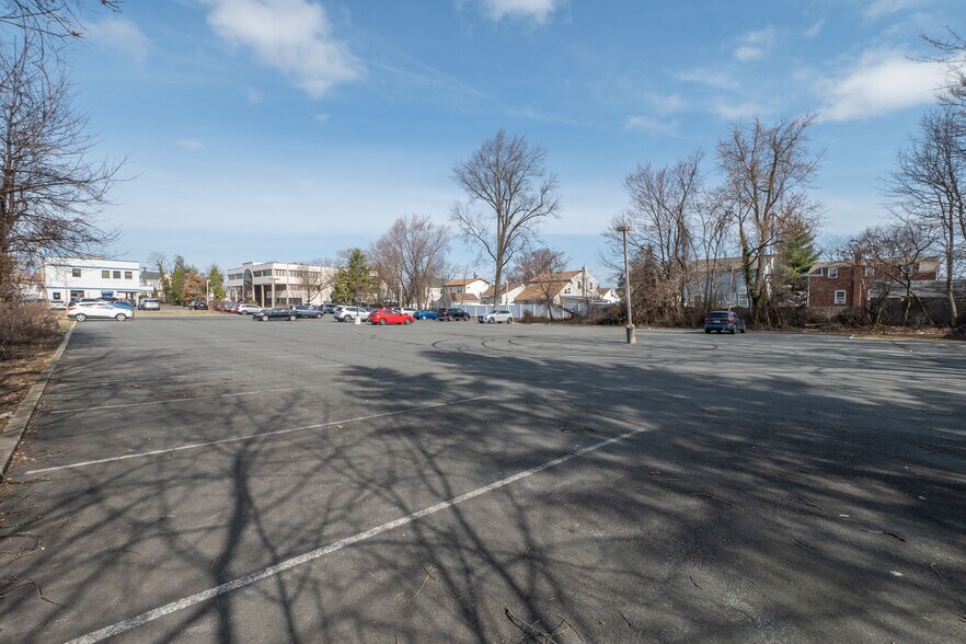 More Photos Of 622 Georges Rd, North Brunswick Medical For Sale