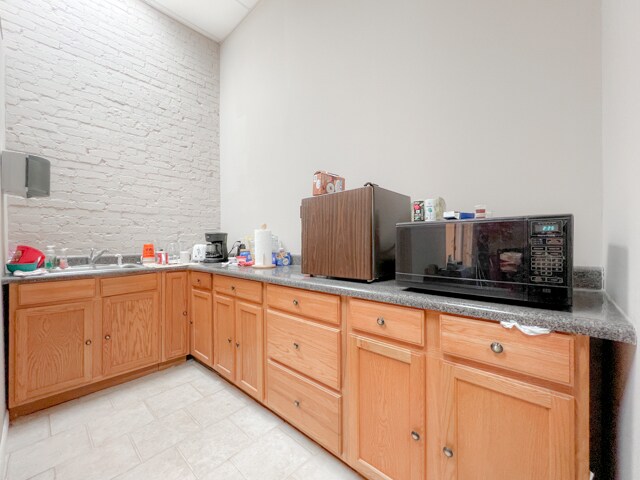 More Photos Of 210 E Grand Ave, Ponca City Office For Sale