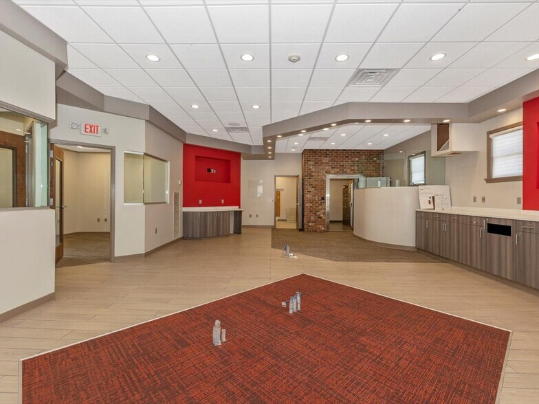 More Photos Of 100 S Main St, Smithsburg Bank For Sale