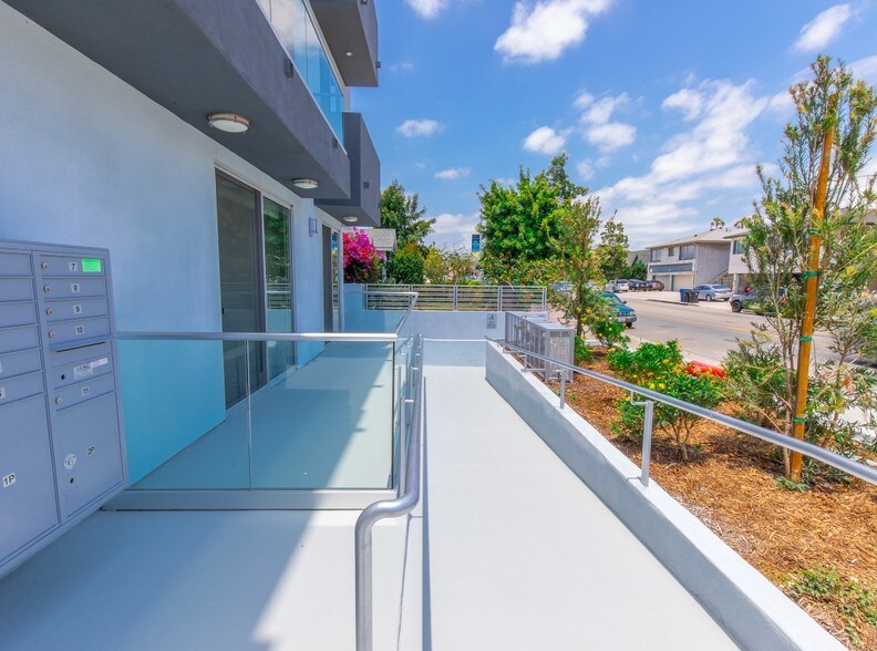 More Photos Of 1545 S Fairfax Ave, Los Angeles Apartments For Sale
