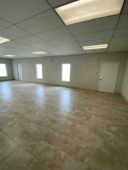 More Photos Of 3826 Tompkins Rd, El Paso Office For Lease