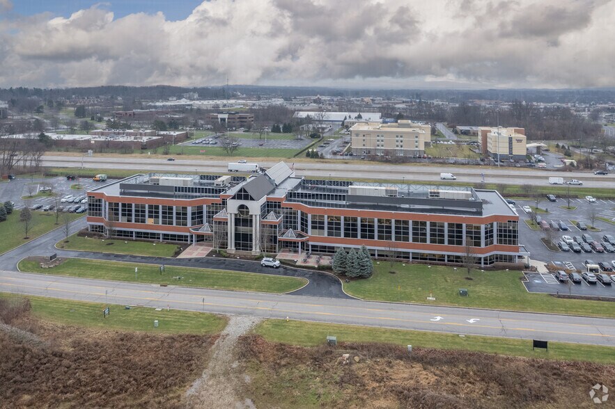 More Photos Of 3800 Embassy Pky, Fairlawn Office For Lease