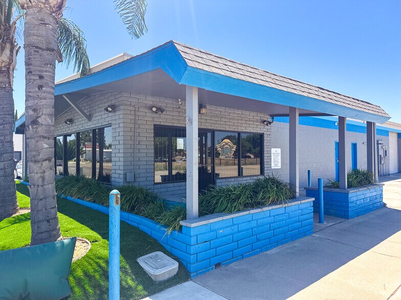 More Photos Of 1029 Martin Luther King Jr Way, Merced Freestanding For Sale