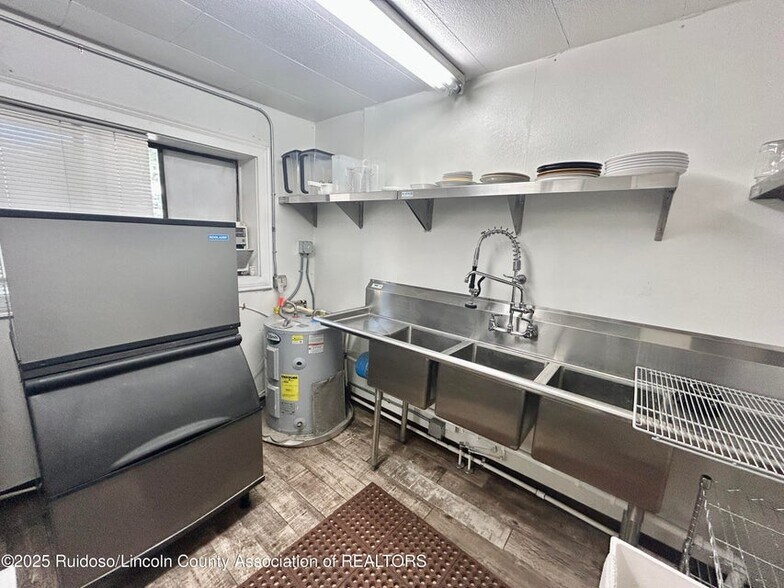 More Photos Of 616 Sudderth Dr, Ruidoso General Retail For Sale