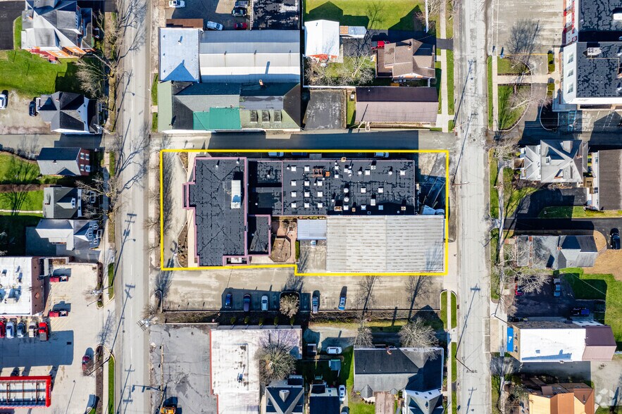 More Photos Of 334 W Main St, Somerset Flex For Lease