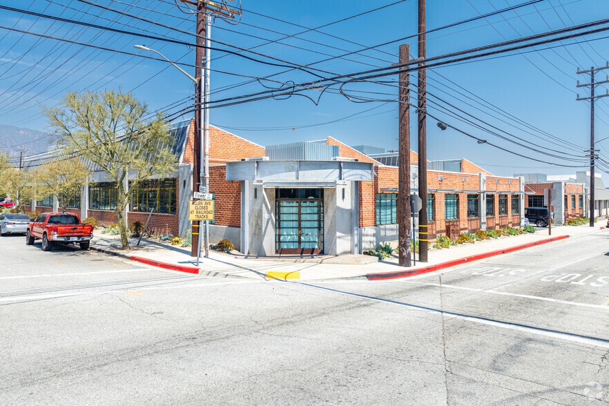 Primary Photo Of 1845 Flower St, Glendale Office For Lease