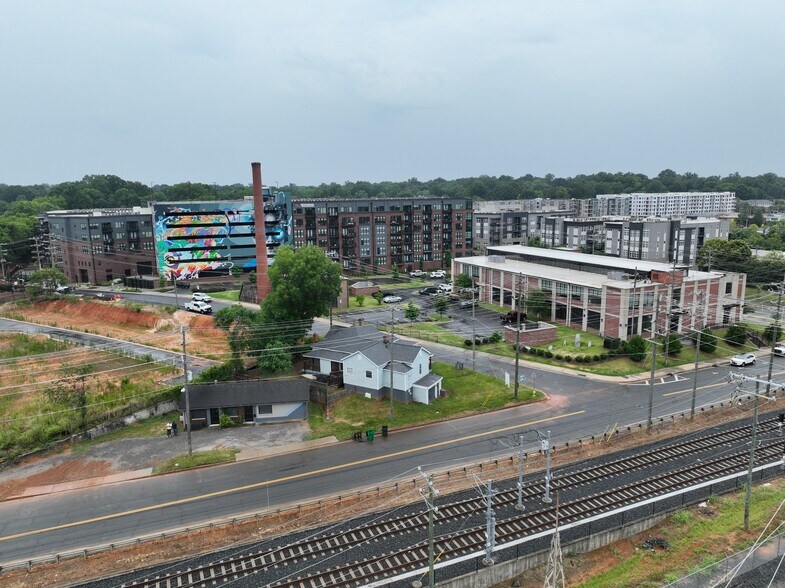 More Photos Of 2604 N Brevard St, Charlotte Office Residential For Sale