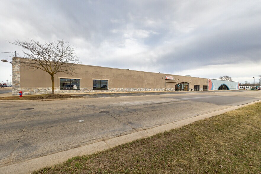 More Photos Of 128 W 8th St, Monroe General Retail For Sale