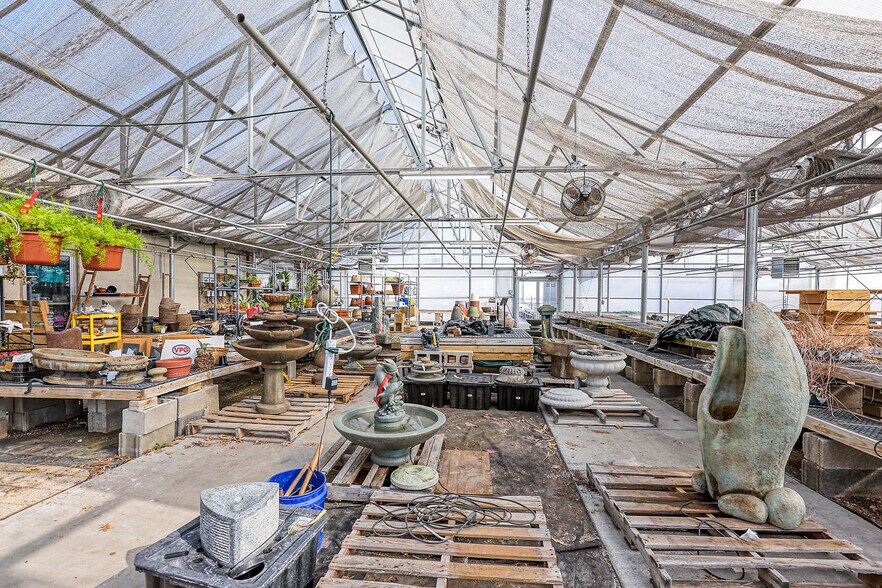 More Photos Of , Blue Springs Unknown For Sale