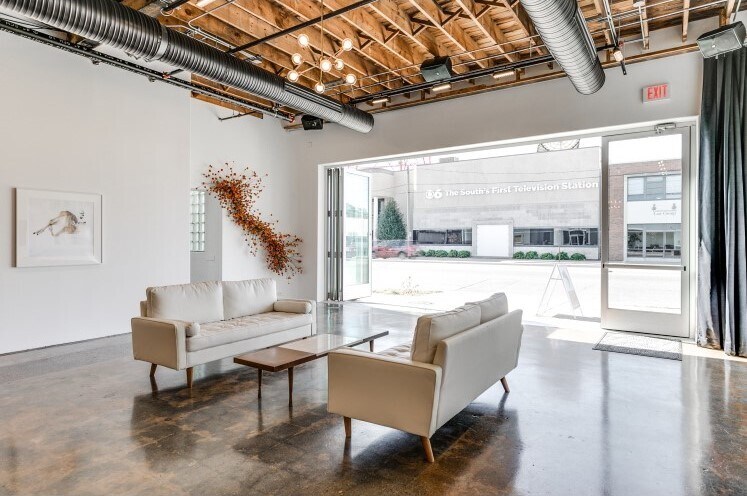 More Photos Of 3300-3304 W Broad St, Richmond Loft Creative Space For Sale