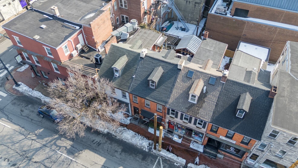 More Photos Of 110 W Orange St, Lancaster Storefront Retail Residential For Sale