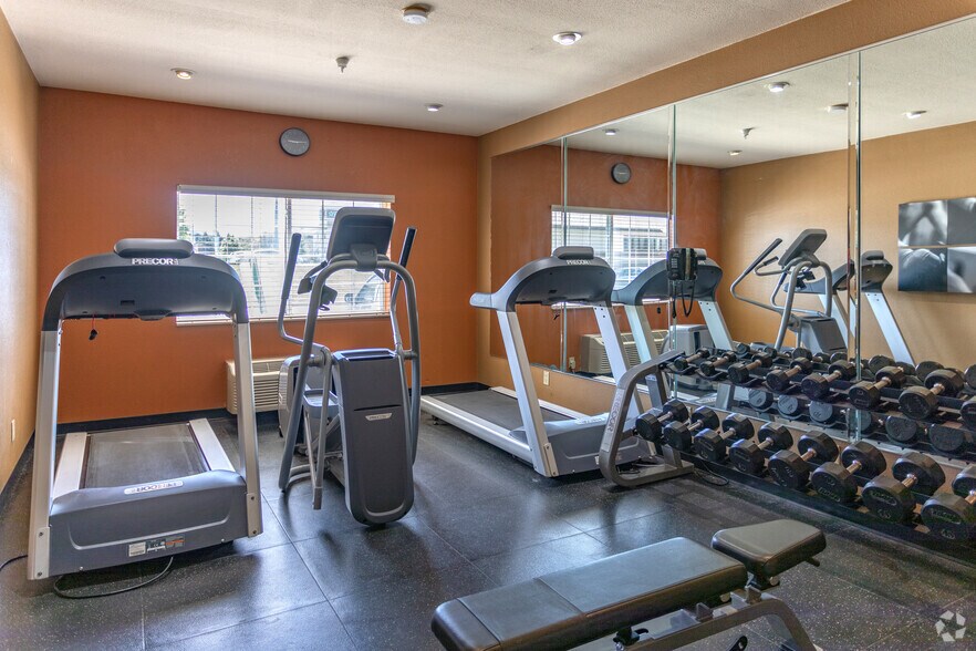 More Photos Of 4323 Highway 52 N, Rochester Hotel For Sale