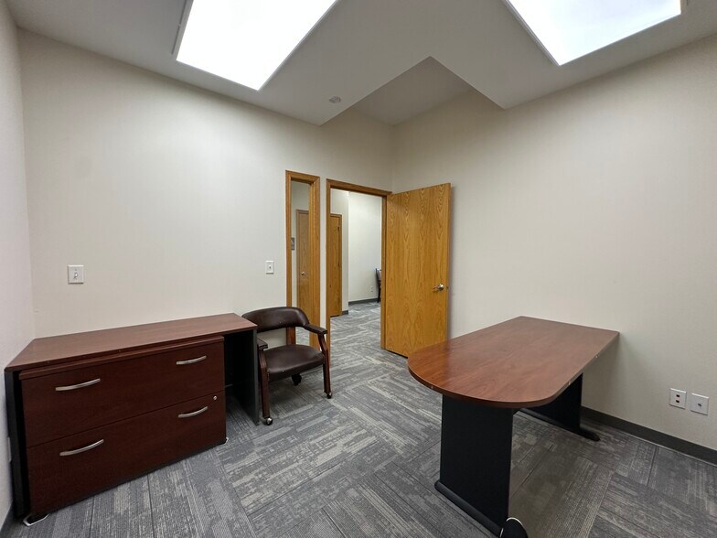 More Photos Of 580 Madison Ave, North Liberty Office For Sale