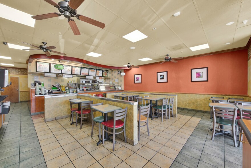 More Photos Of 3338 N Texas St, Fairfield Freestanding For Sale