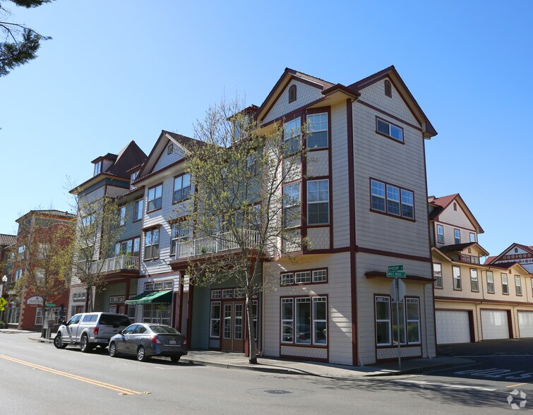 More Photos Of 220 Windsor River Rd, Windsor Apartments For Sale