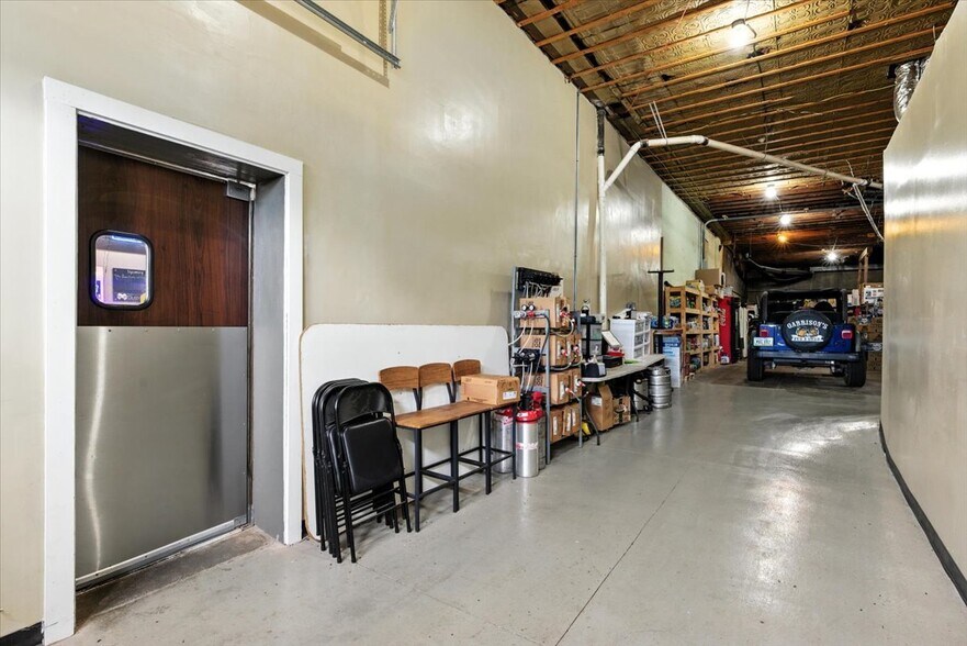 More Photos Of 501-503 Iowa Ave, Essex Storefront Retail Residential For Sale