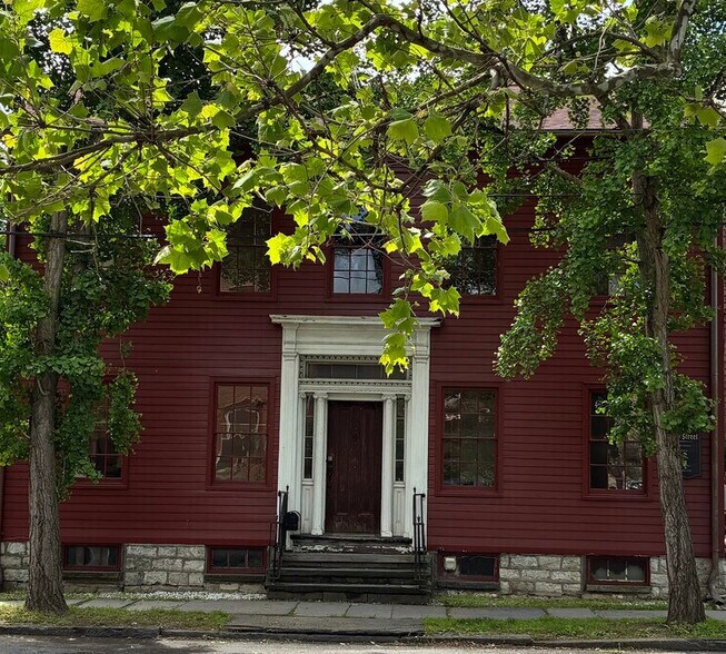 Primary Photo Of 8 Pearl St, Kingston Loft Creative Space For Sale