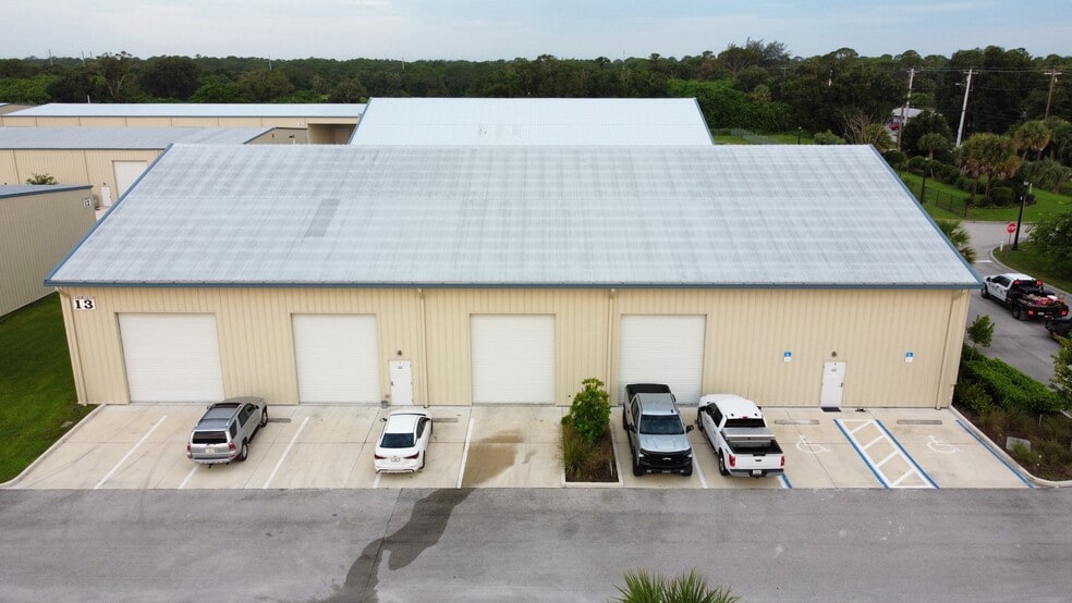 More Photos Of 5265 45th St, Vero Beach Unknown For Lease