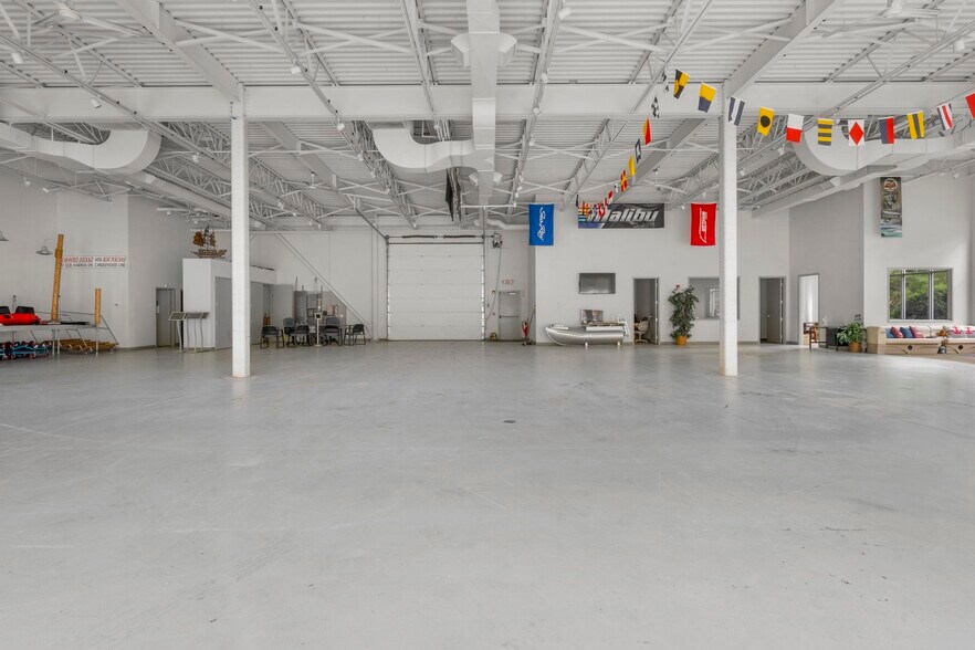 More Photos Of 507 Danbury Rd, New Milford Unknown For Lease