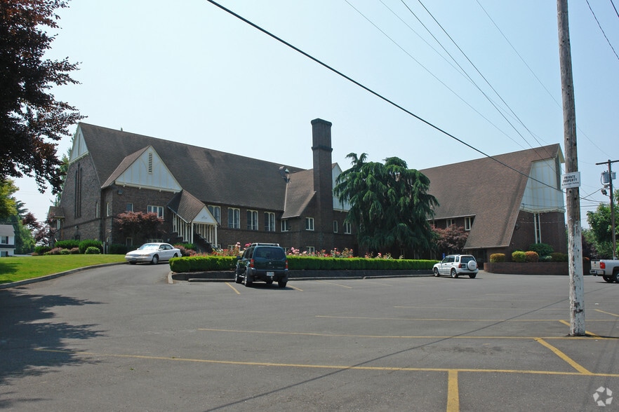 More Photos Of 2931 SE Harrison St, Portland Religious Facility For Lease