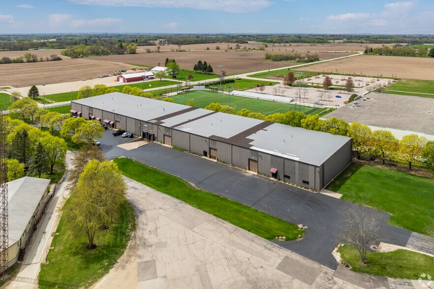More Photos Of 8550 Ridgefield Rd, Crystal Lake Land For Lease