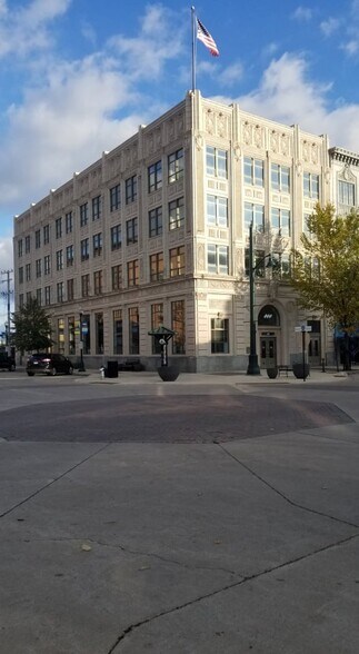 More Photos Of 201 S Broadway Ave, Albert Lea Loft Creative Space For Lease