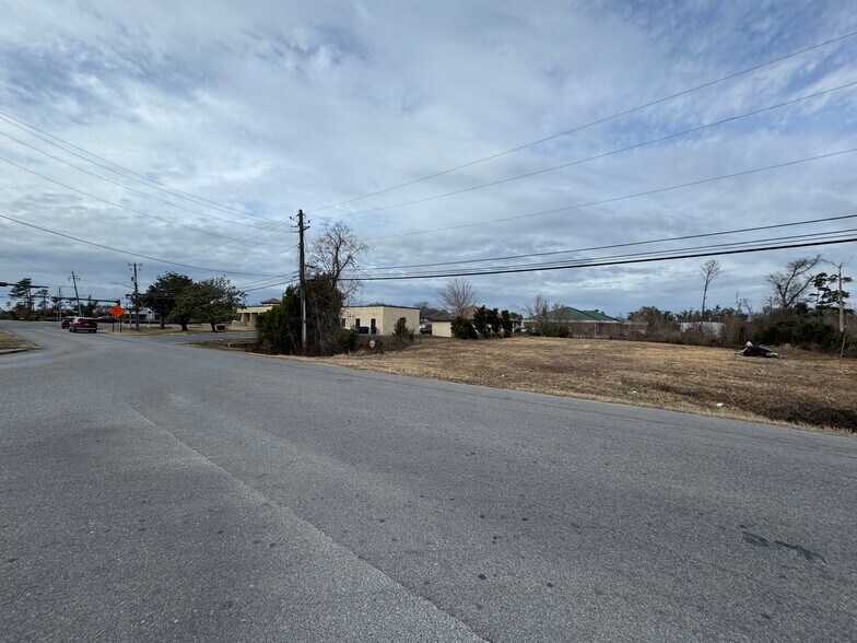 More Photos Of 721 Avery St, Panama City Land For Sale